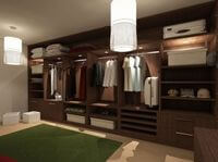 Классическая гардеробная комната из массива с подсветкой Саратов