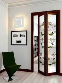 Двери гармошка с витражным декором Саратов